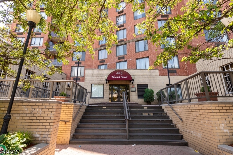 415 Newark St 5A