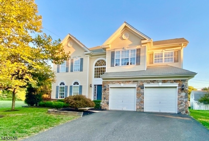 24 Skurka Ct