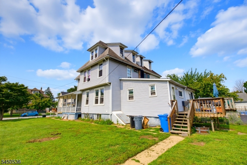 401 Summit Ave