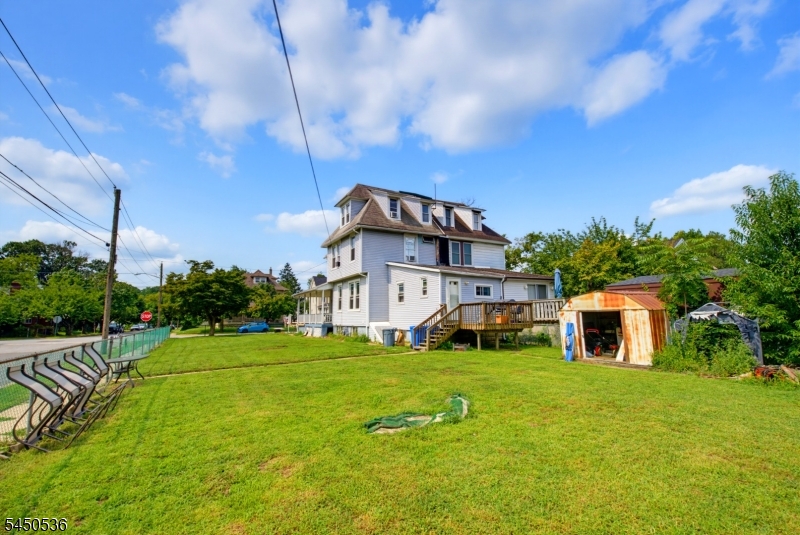401 Summit Ave