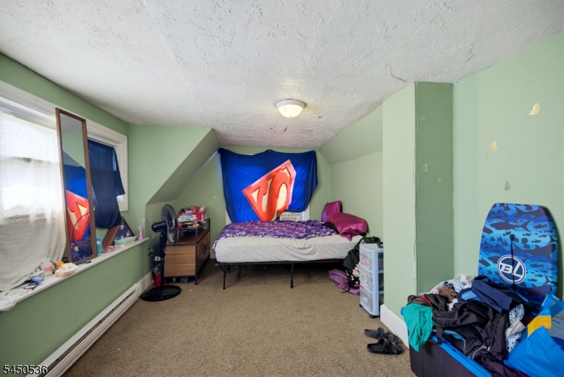 401 Summit Ave