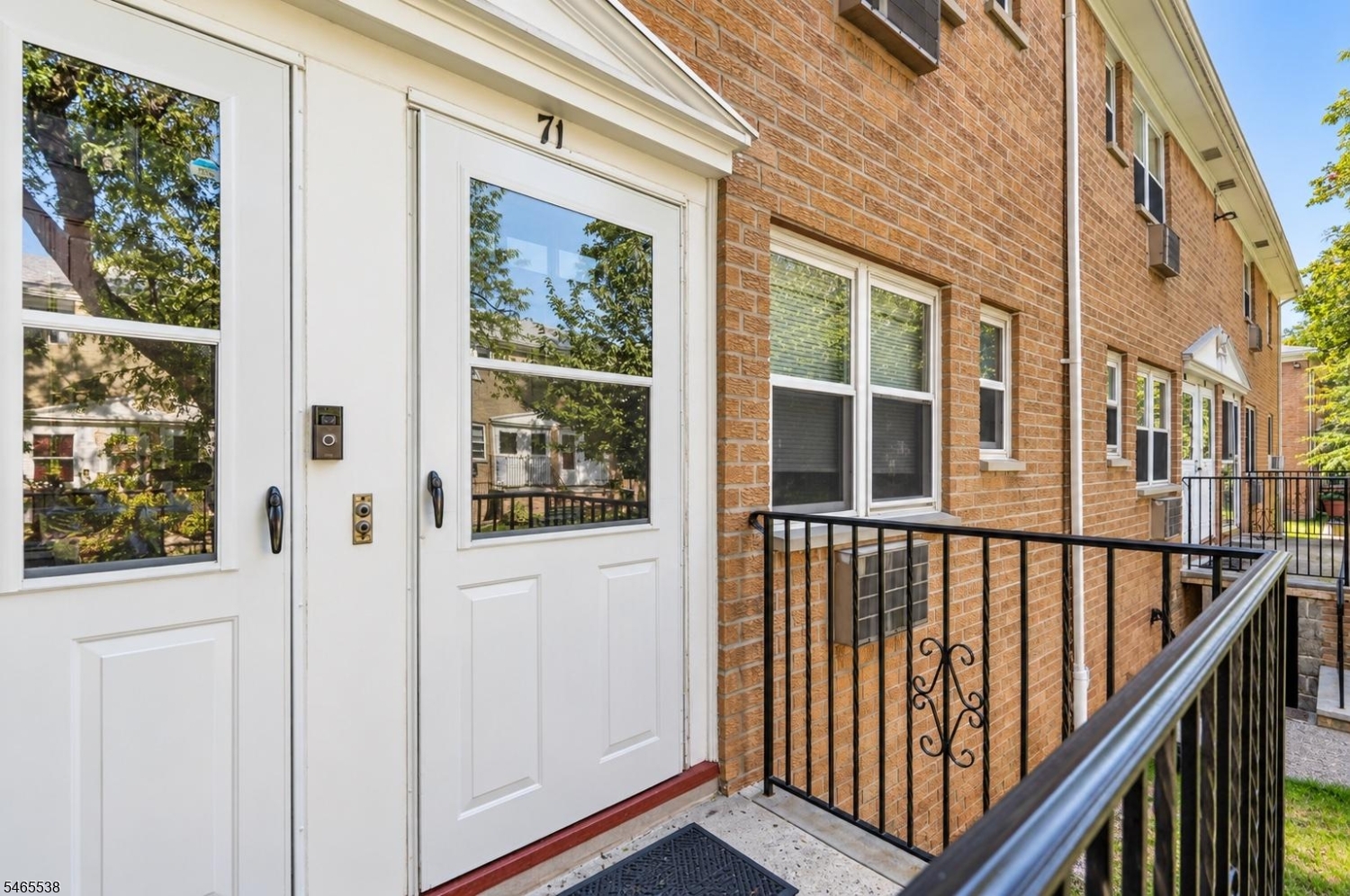 725 Joralemon St 71