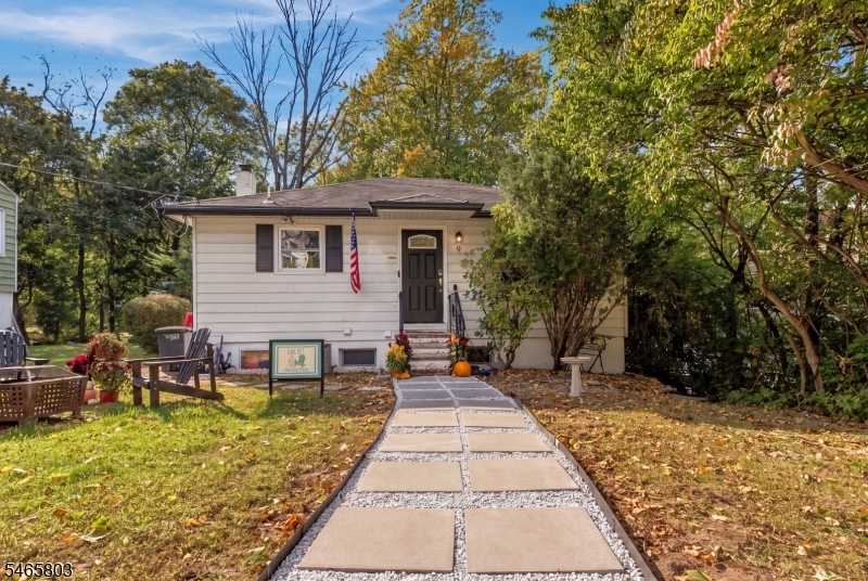 9 Oliver Rd