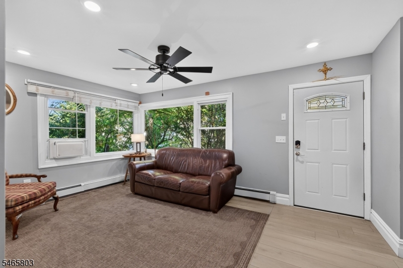 9 Oliver Rd