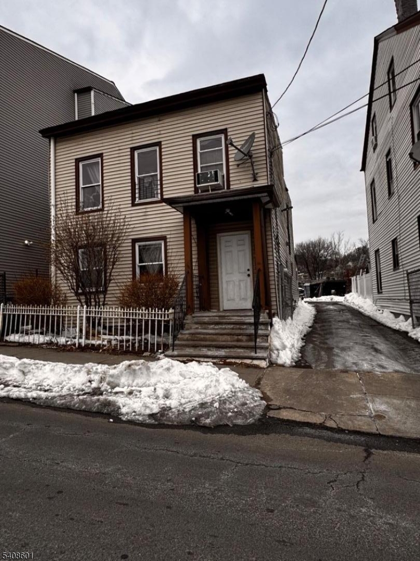 51 Ryle Ave, Paterson City, NJ 07522 Listing Photo  0