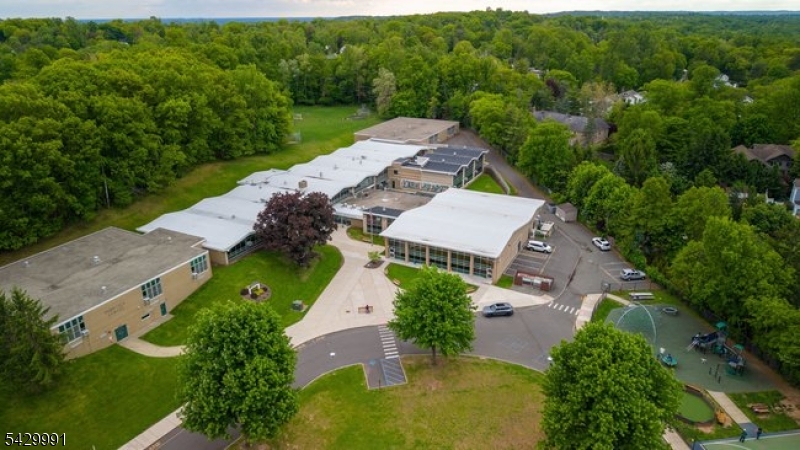 Deerfield Elementary School