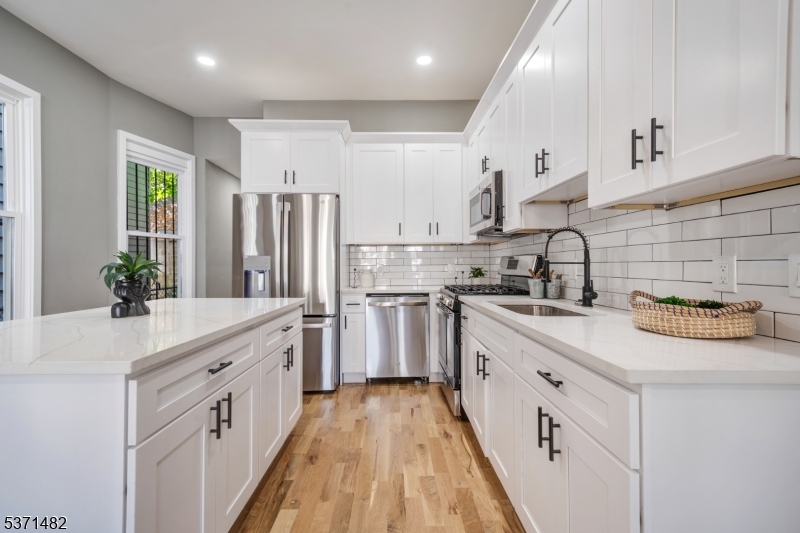 235 S 7th