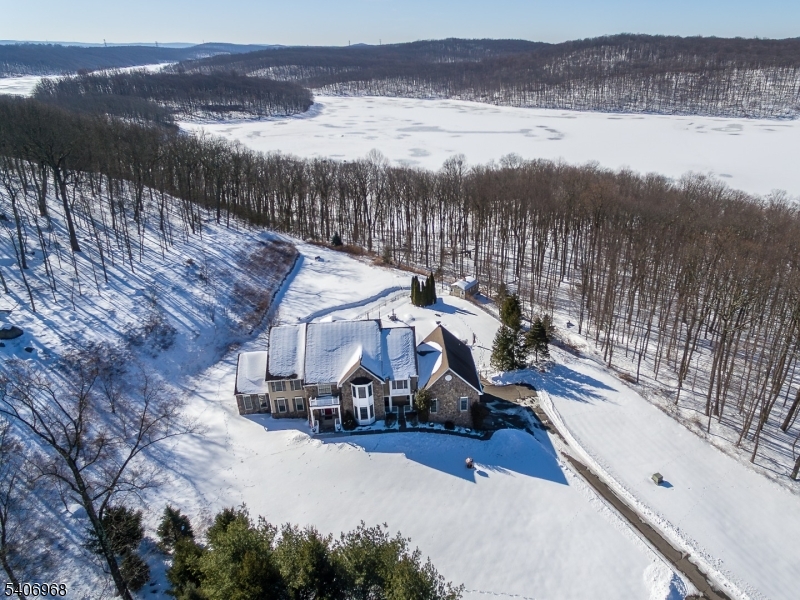 9 Andrew Ln, Kinnelon Boro, NJ 07405 Listing Photo  0