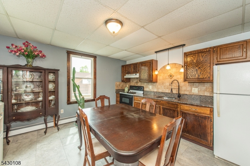 UNIT 2 KITCHEN