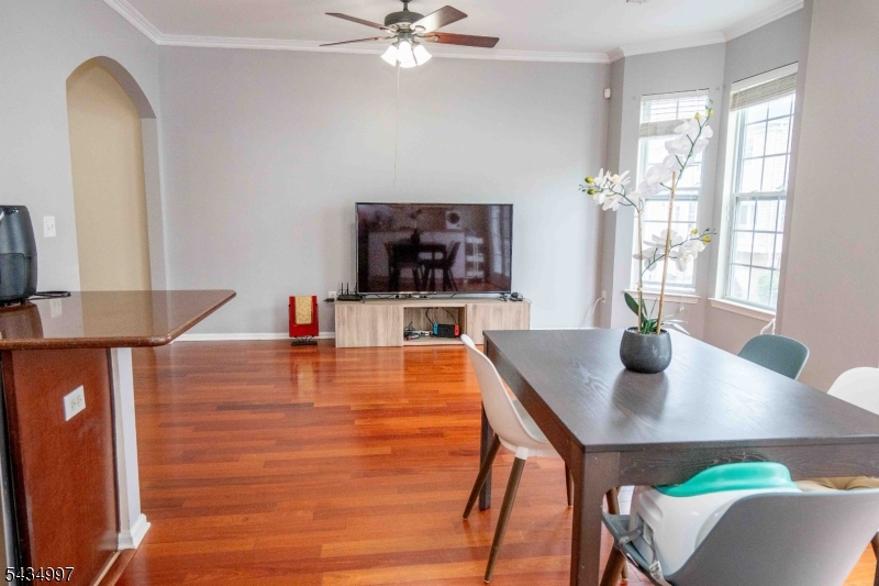 Living and kitchen space