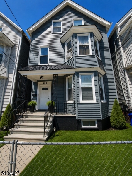 309 7Th Ave West, #1, Newark City, NJ 07107 Listing Photo  0