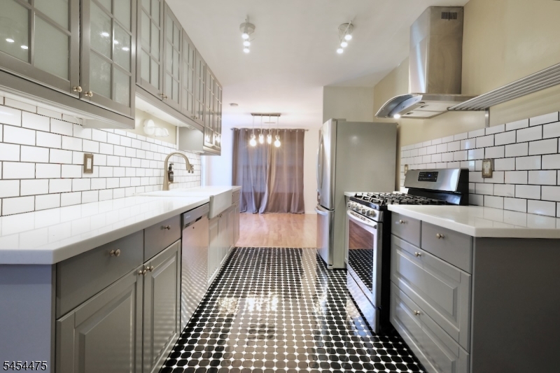 12 Andover Cir