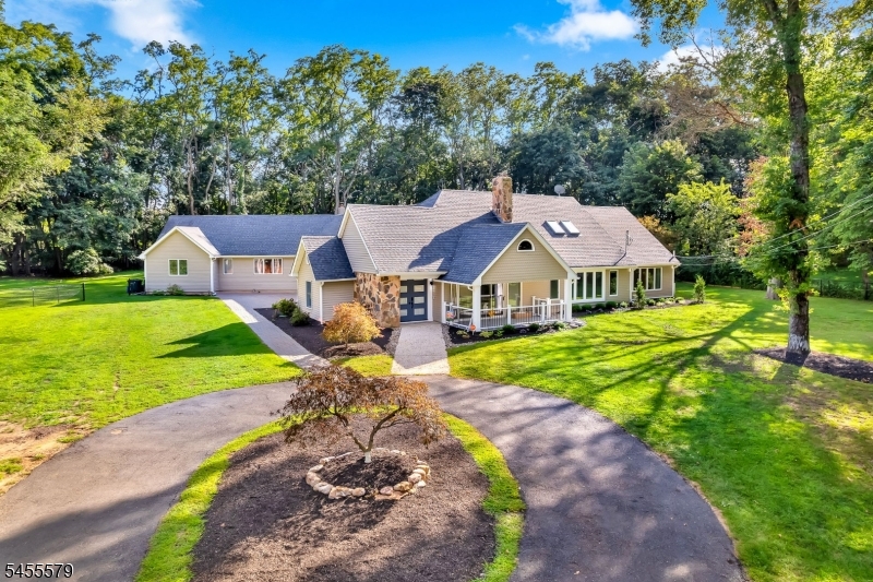 46 Ironia Rd