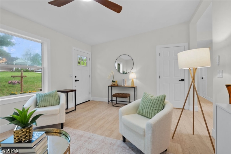 93 River View Way