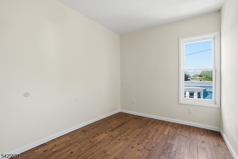 LARGE BEDROOMS!