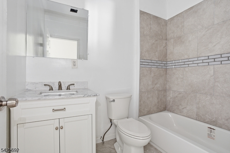 Modern Bathroom!