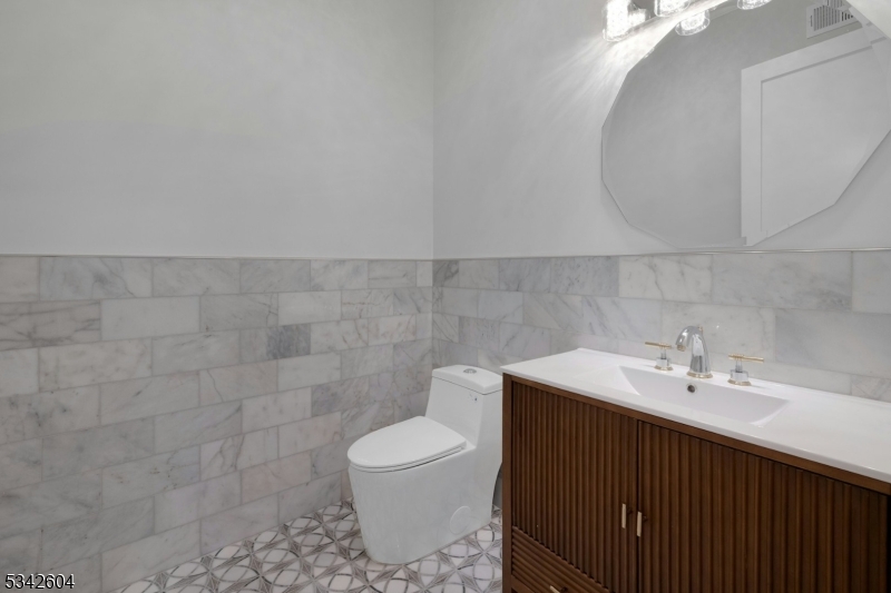 Powder room