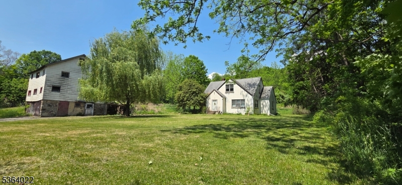 79 Mountain Lake Rd
