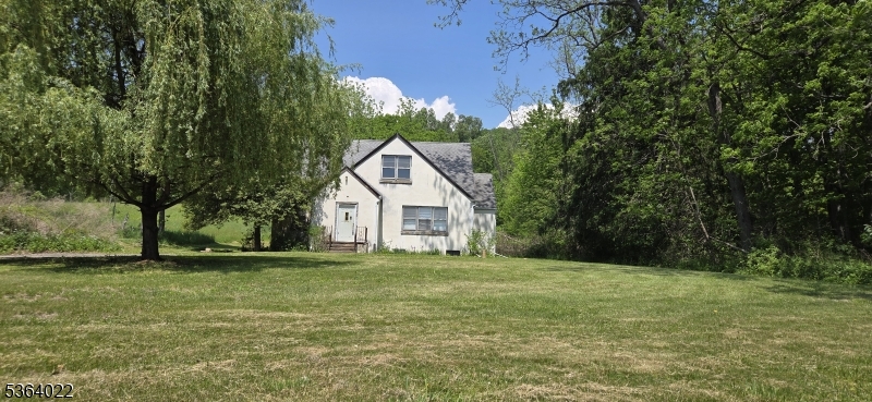 79 Mountain Lake Rd