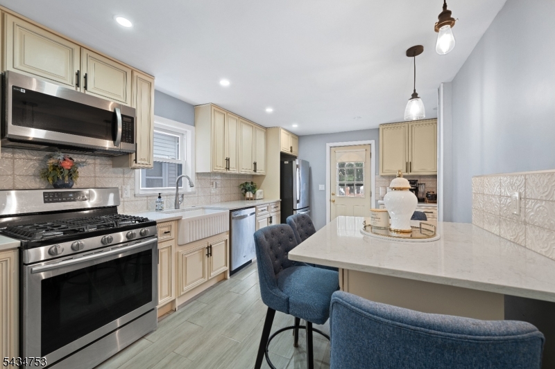 247 E 6Th St, Clifton City, NJ 07011 Listing Photo  8