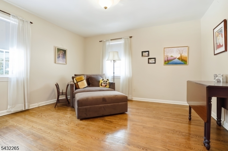 Bedroom2