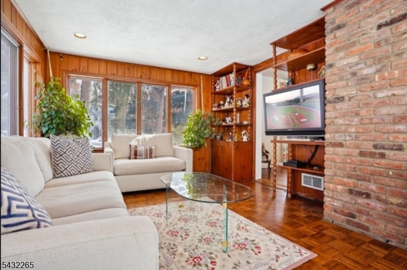 Sunroom/Office