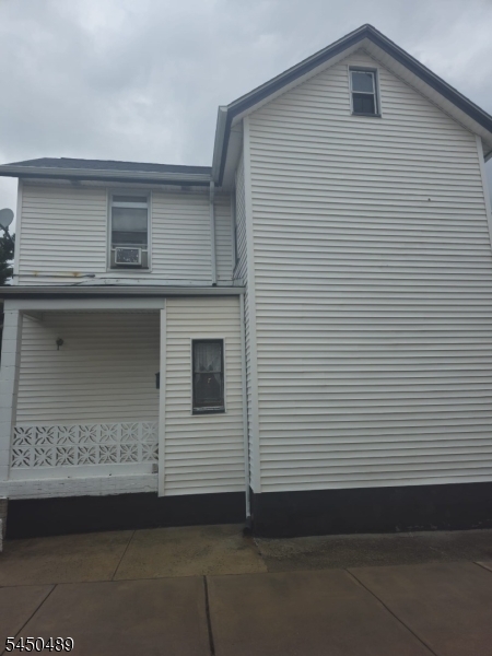 785 Highland Ave
