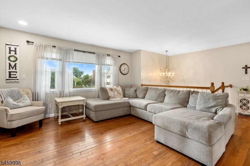 260 Pearl Pl