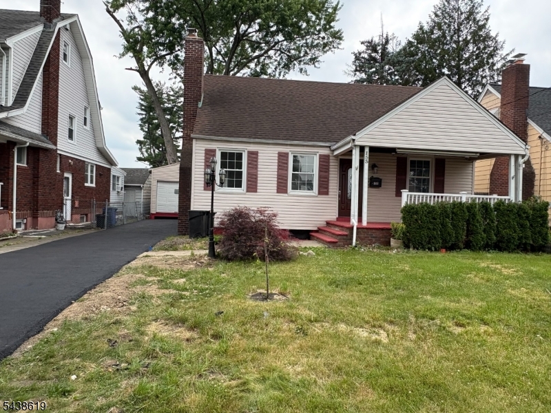 153 Arlington Ave