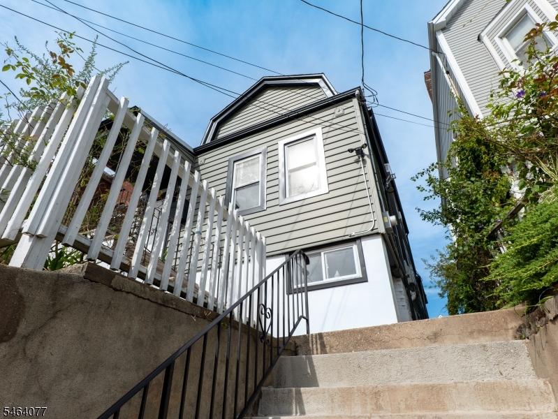 357 Ridgewood Ave