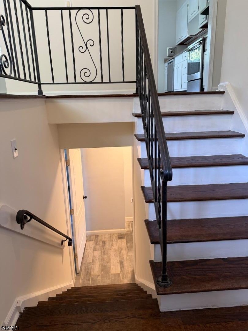 7 Valley View Rd