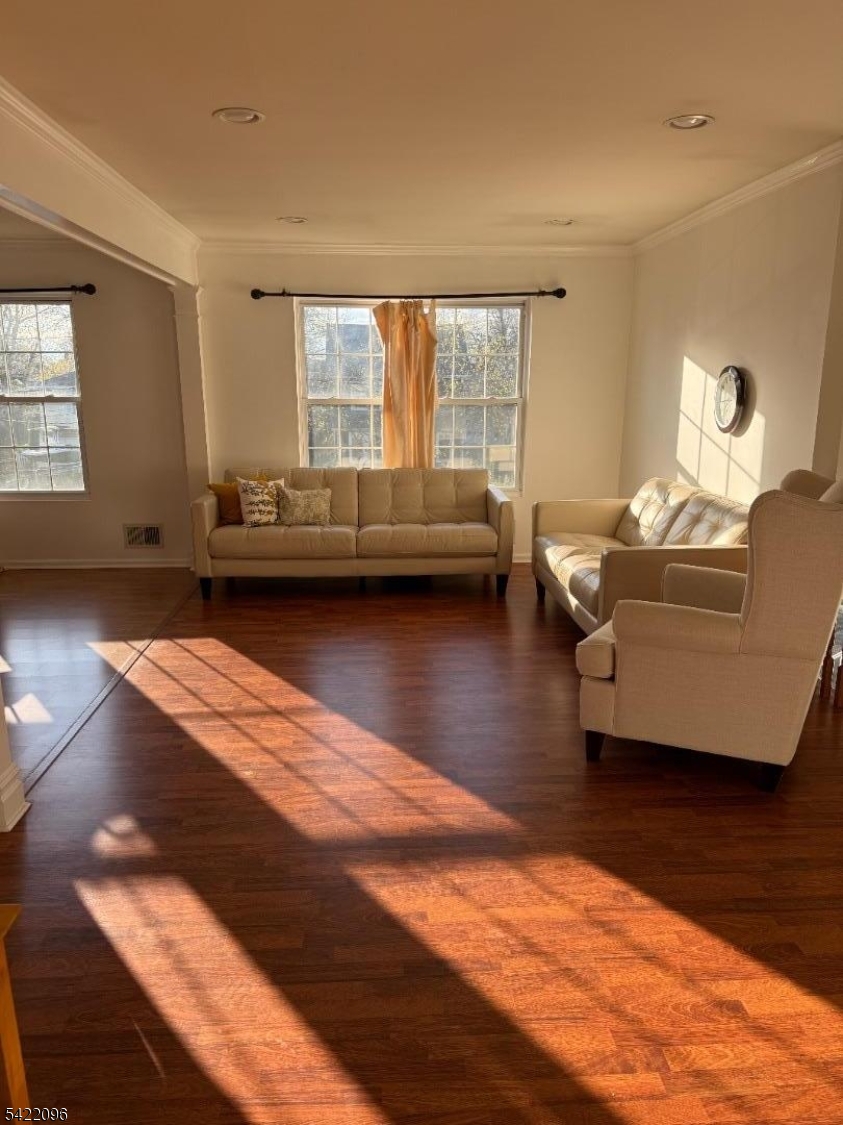 1st Floor Living Room
