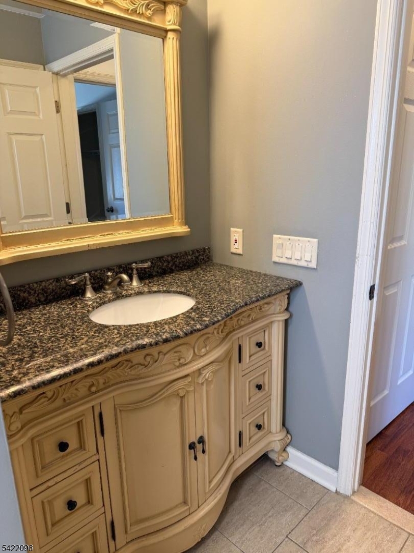 1st Floor Bathroom