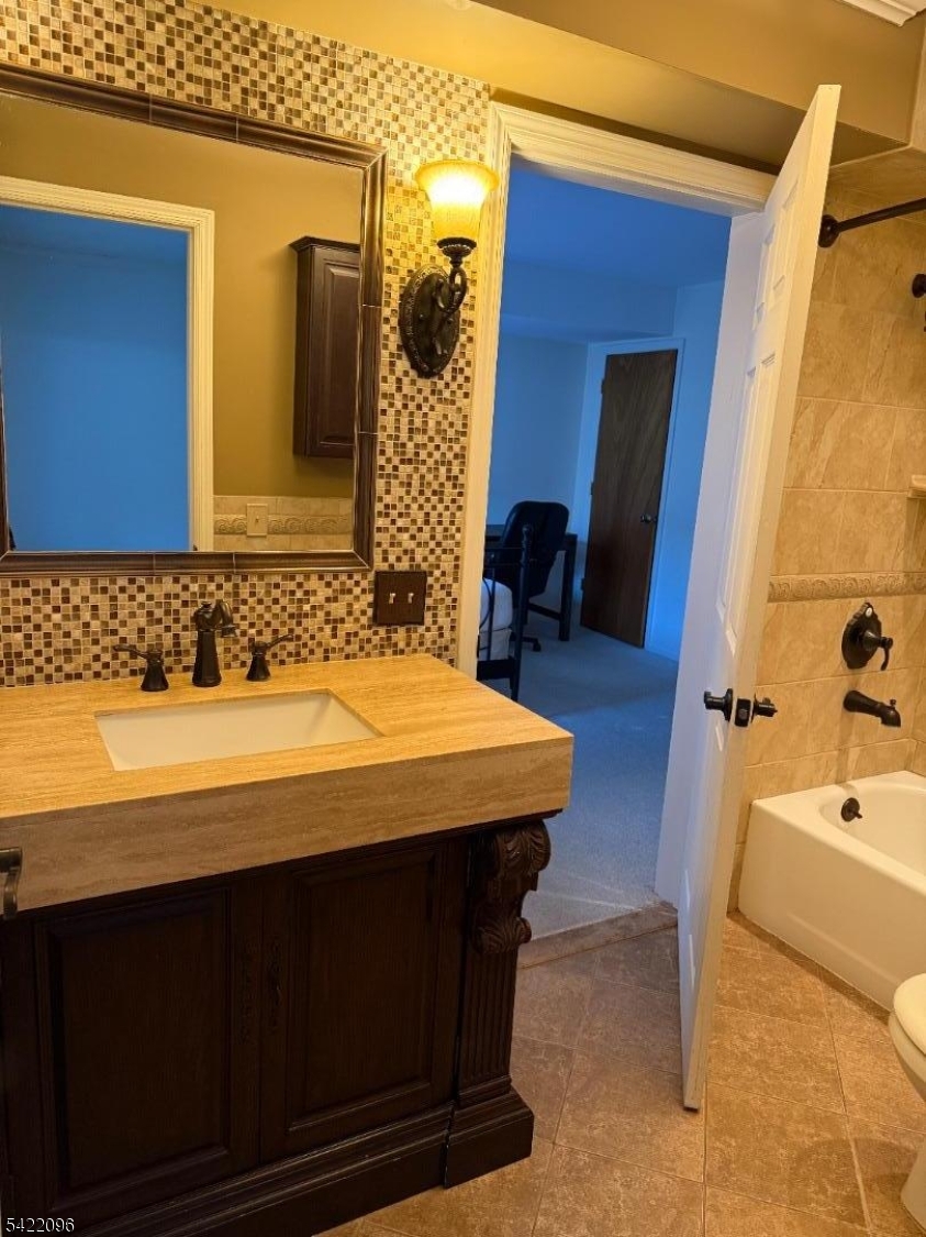 Ground Floor Full Bath