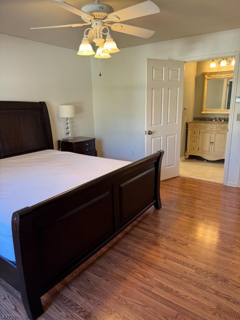 Bedroom #1