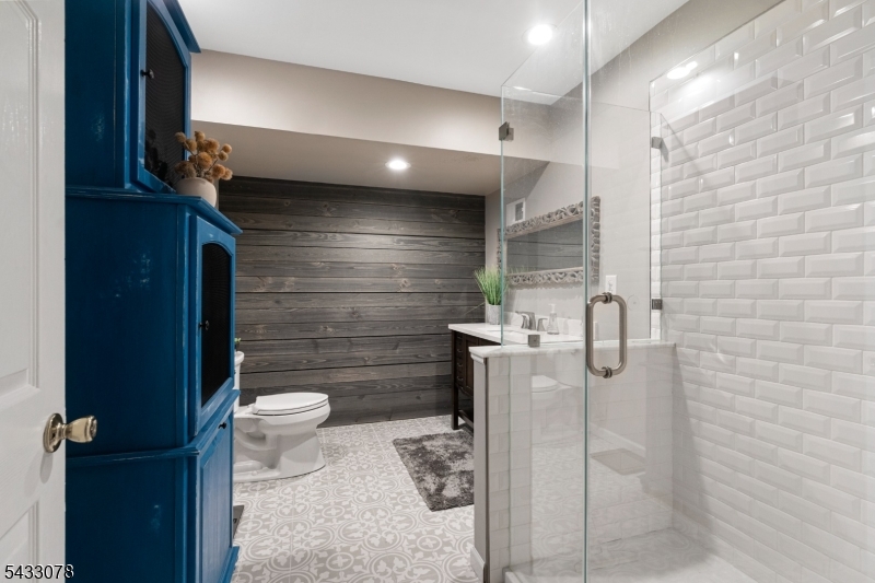 Bathroom 4