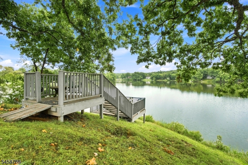 412 D Lake Shore North O104 D