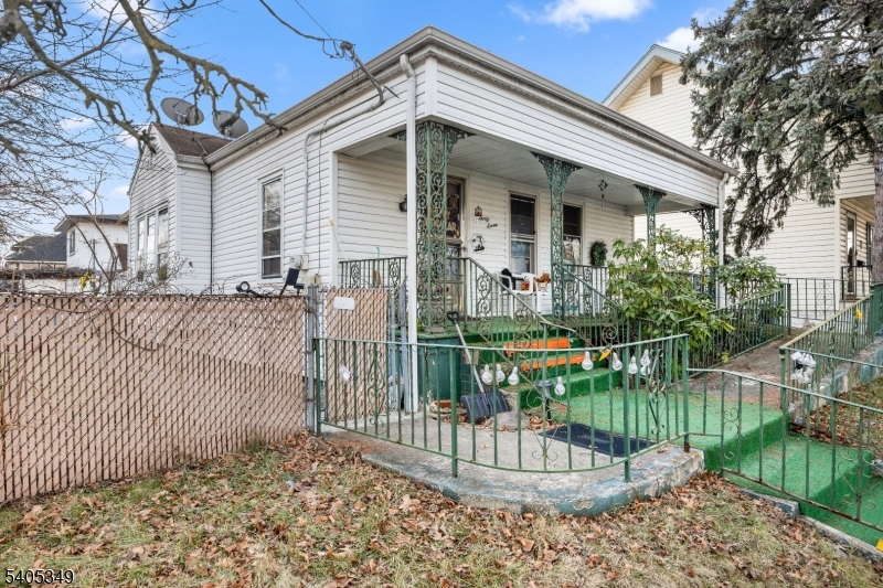 37 Raritan Rd, Linden City, NJ 07036 Listing Photo  0