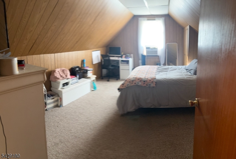 2nd floor bedroom