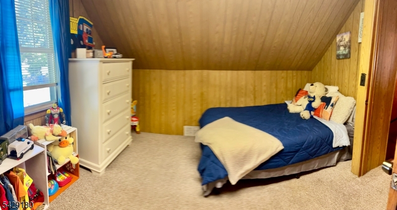 2nd floor bedroom