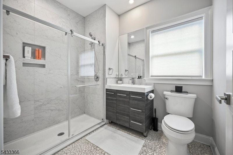 2 Bed Apartment