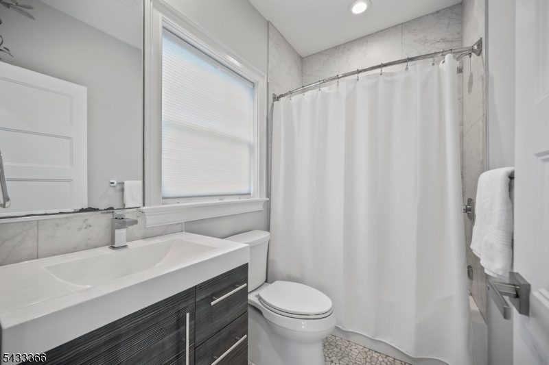 1 Bed Apartment