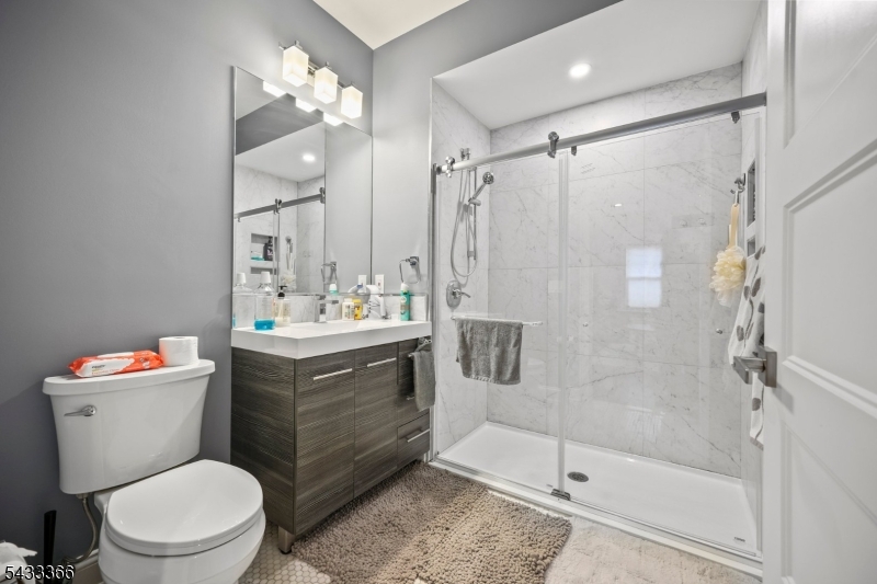 1 Bed Apartment
