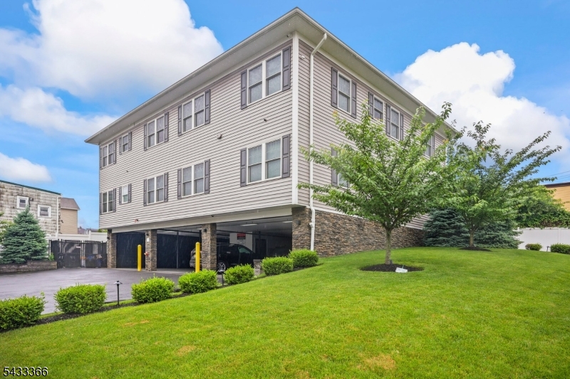 55 Watchung Ave, Belleville Twp., NJ 07109 Listing Photo  0
