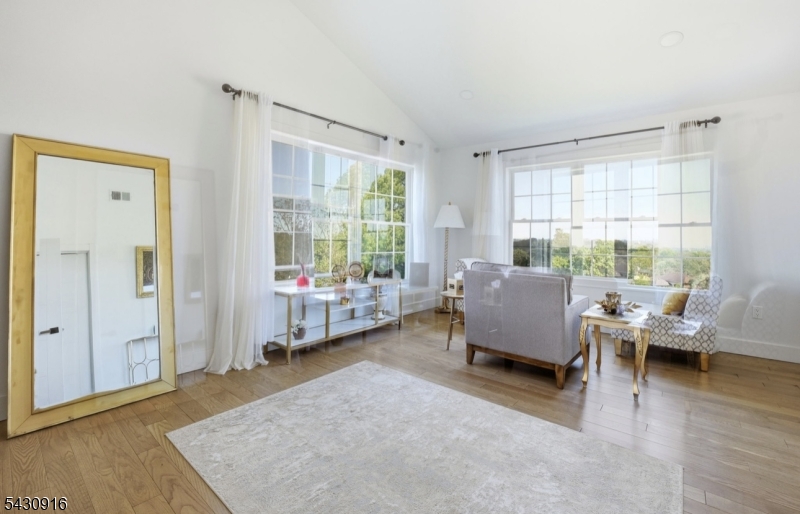 Second floor master lounge