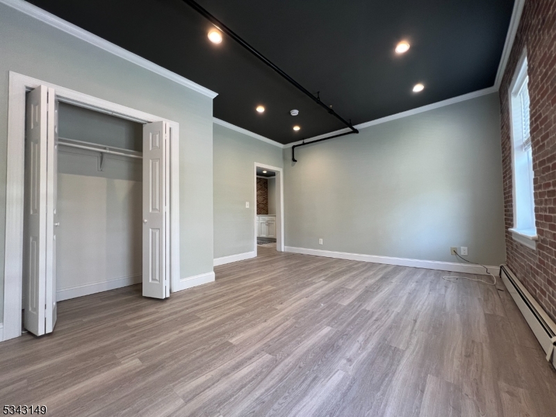 MAIN ROOM VIEW 2