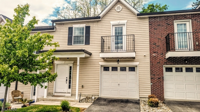 19 Gregg Ct, Newton Town, NJ 07860 Listing Photo  0