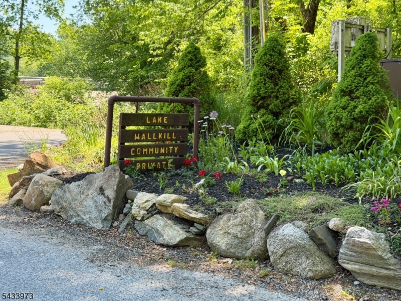 Lake Wallkill entrance