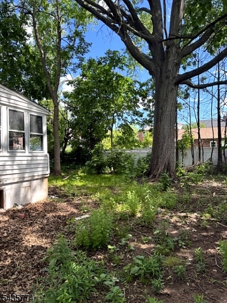 416 Alexander Ave