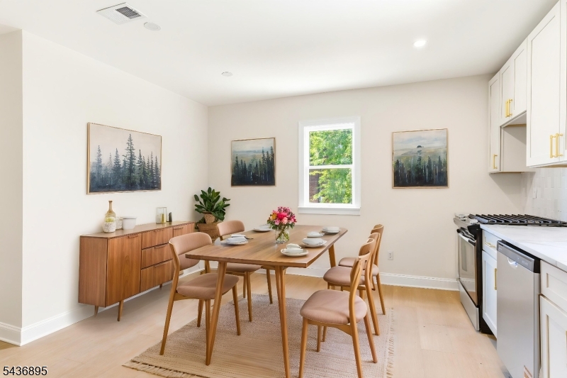 Dining Area - Virtually Staged